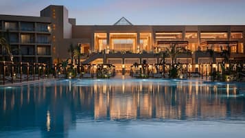 4 piscinas al aire libre