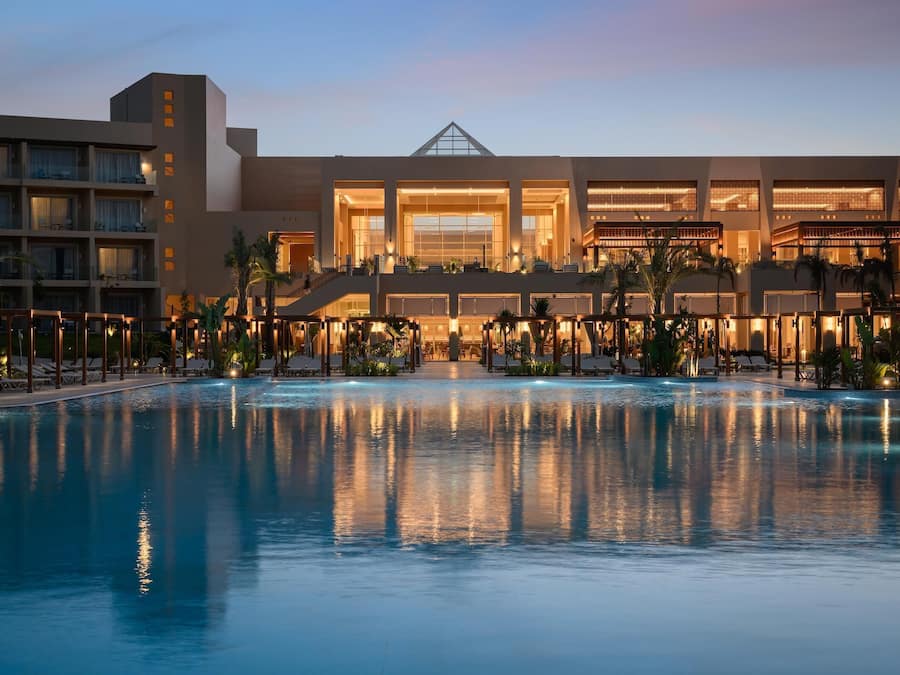 4 piscinas externas