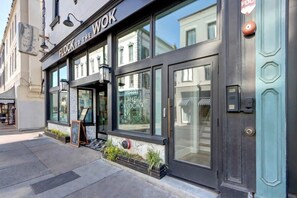 Exterior detail - Whitaker Loft, Modern | Fresh | Relaxed (Savannah)