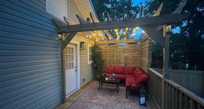 The Lively Oak - 3BD - 2BA Near DTown Mobile