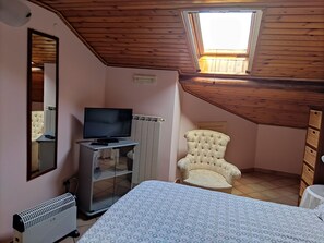 1 Schlafzimmer, Bügeleisen/Bügelbrett, Bettwäsche