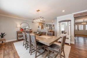 Dining - Hot Tub, Game Room & Lake Vibes Await! (McHenry)