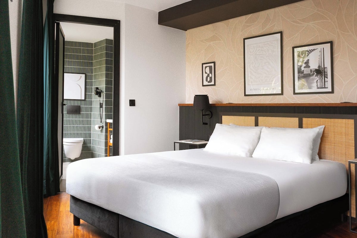 1 habitación, decoración personalizada y muebles diferentes