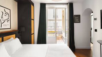 Suite with private terrace | 1 bedroom, individually decorated, individually furnished