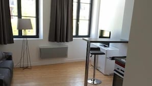 الإطلالة من المنشأة