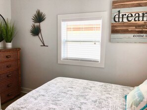 1 chambre, fer et planche à repasser, Wi-Fi, literie fournie