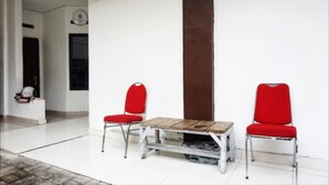 Meja sambut tetamu