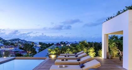 2 BDRM Charming Villa w Pool