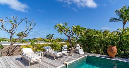 Romantic 1 BDRM Villa w Ocean Views