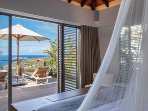 5 bedrooms, iron/ironing board, Internet, bed sheets - Spacious 5 BDRM Villa w Heated Pool (Colombier)