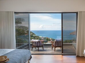 5 habitaciones, tabla de planchar con plancha, internet y ropa de cama 