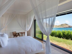 4 bedrooms, iron/ironing board, Internet, bed sheets