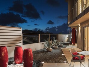 Terrace/patio - Elegant 3 BDRM Villa w Heated Pool (St-Jean)