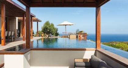 Newly Built 5 BDRM Luxurious Villa