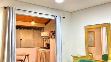 Quarto família 2 | Espaço de trabalho para notebook, Wi-Fi de cortesia