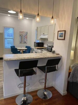 Private kitchen - Entire House in Berrien Springs (Berrien Springs)