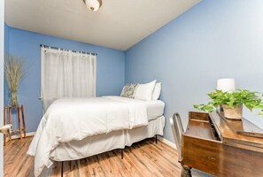 3 chambres, fer et planche à repasser, Wi-Fi gratuit, draps fournis
