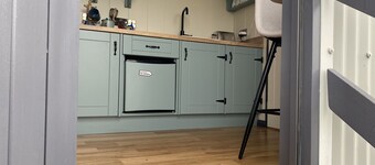 1 Bed Pod - Sleeps 2 - Garden - Parking - Wifi