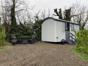 Property grounds - 1 Bed Pod - Sleeps 2 - Garden - Parking - Wifi (Kiltacky More)