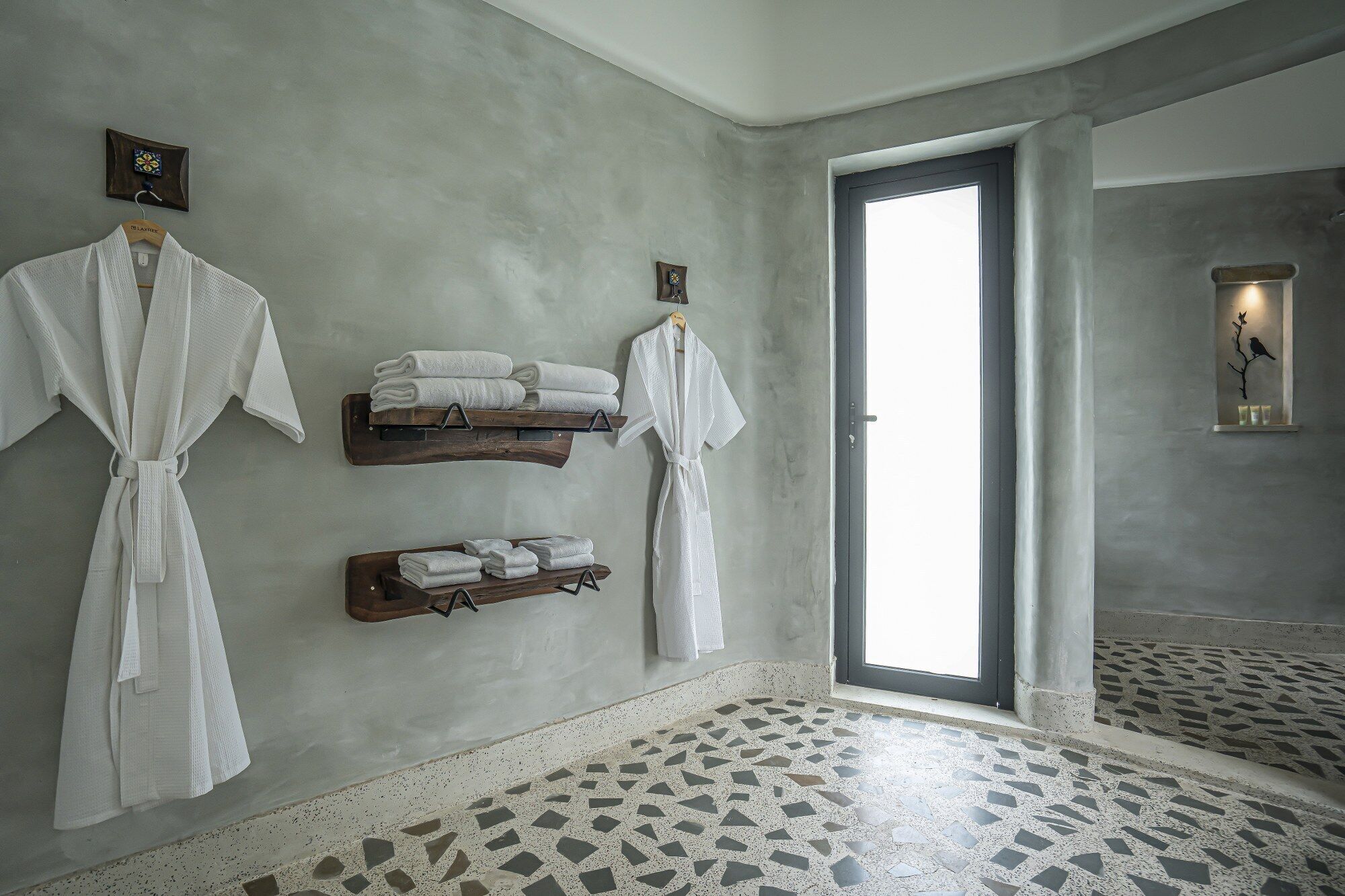 Suite Pool Villa | Bathroom | Shower, rainfall showerhead, free toiletries, hair dryer