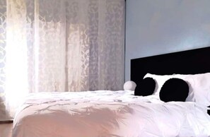 2 Schlafzimmer, Schreibtisch, Bügeleisen/Bügelbrett, kostenloses WLAN