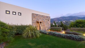 3 bedrooms