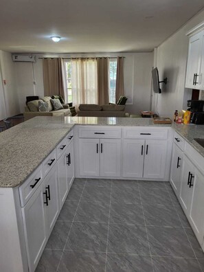 Interior - Beautiful home near Cultural Center, National Stadium, Movietown, Gift Land Mall (Georgetown)