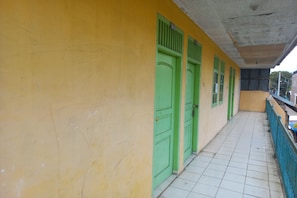 Exterior detail - Hotel O Juan Guest House (Purwokerto)