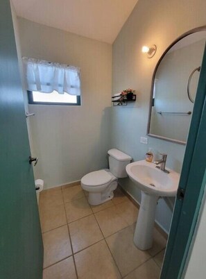 Handdoeken, zeep, shampoo, toiletpapier