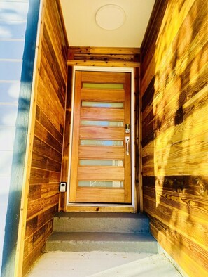 Exterior detail - 4 BR/2 BA walking distance to AT&T, Ranger Stadium, Texas Live, Six Flags (Arlington)