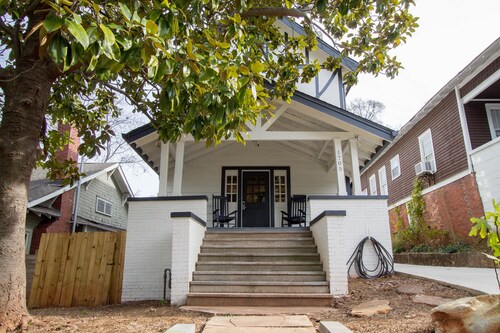 Elegant Historic Home Downtown For Groups