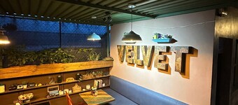 HOSTAL VELVET 