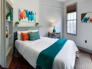 2 bedrooms, iron/ironing board, WiFi, bed sheets