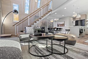 TV, fireplace, offices - A-Frame at the slope, Beech Mountain Resort (Beech Mountain)