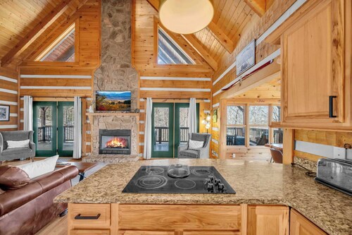 Scenic 4-BR Chalet with Hot Tub