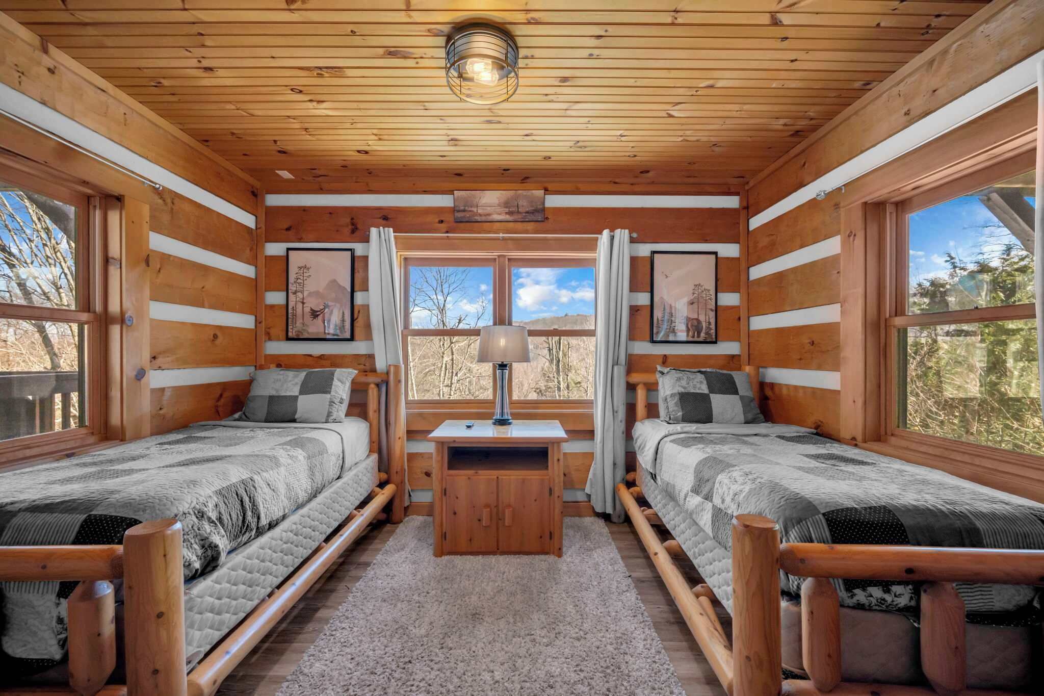 4 Schlafzimmer, Schreibtisch, Bügeleisen/Bügelbrett, WLAN