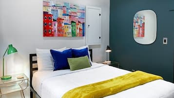 1 bedroom, desk, iron/ironing board, WiFi