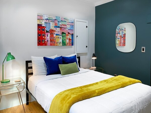 1 bedroom, desk, iron/ironing board, WiFi