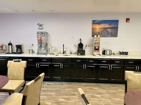 Free daily continental breakfast