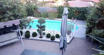 Maison Avec Piscine au Cœur du Village Médiéval de Dambach la Ville