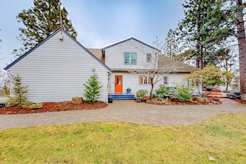 Image of Dog-friendly hilltop estate with fireplace & incredible Columbia River view