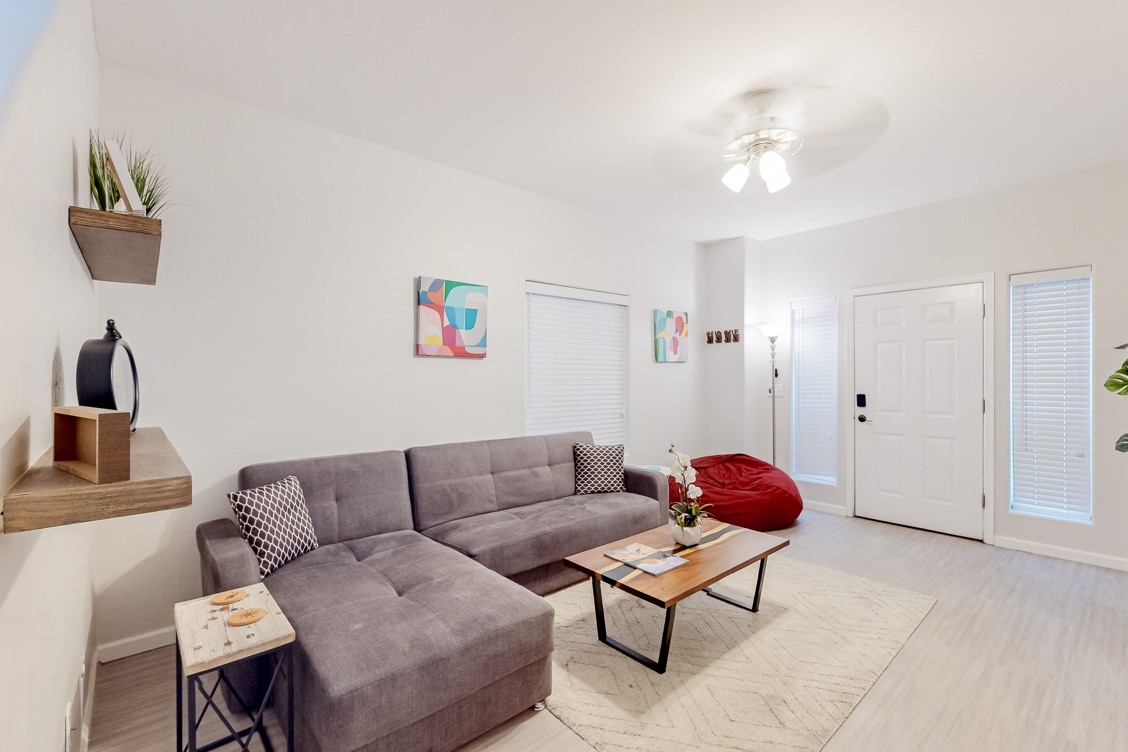 2-story home near downtown with outdoor pool, private patio, streaming, W/D, AC