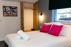 Apartamento, suíte (Flat 1) | 1 quarto, ferros/tábuas de passar roupa, Wi-Fi de cortesia