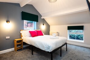 Apartment, Ensuite (Flat 1) | 1 bedroom, iron/ironing board, free WiFi - Thorne Road Apartments (Doncaster)