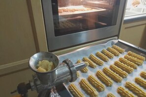 Dining - Saxophone House Seaview family apartment (Rethymno)