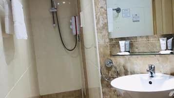 Executive Double Room | Bathroom