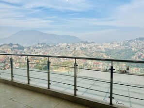 Property grounds - 2 Bhk Independent Homestay in Deoghat, Himachal Pradesh (Solan)