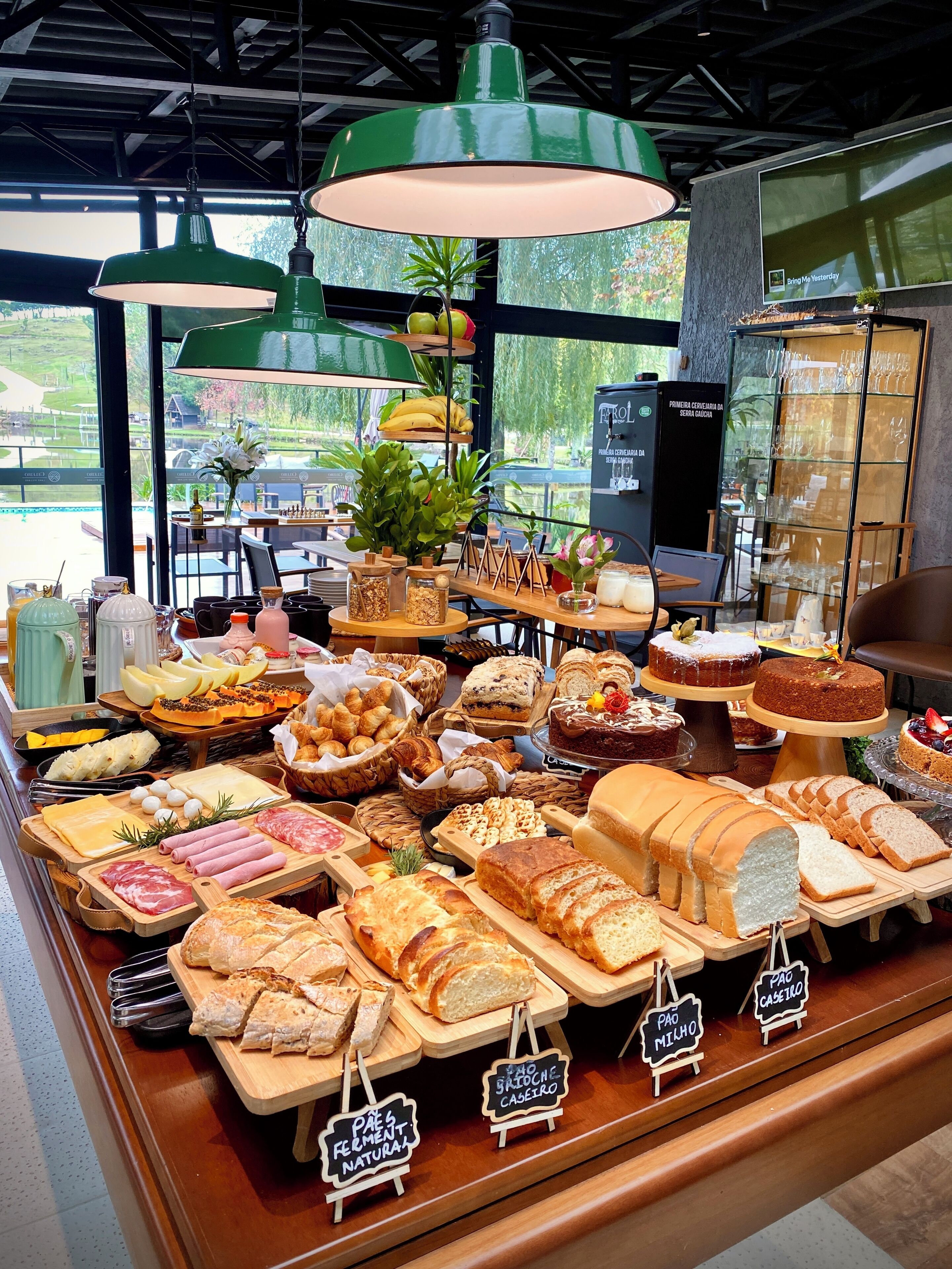 Breakfast area