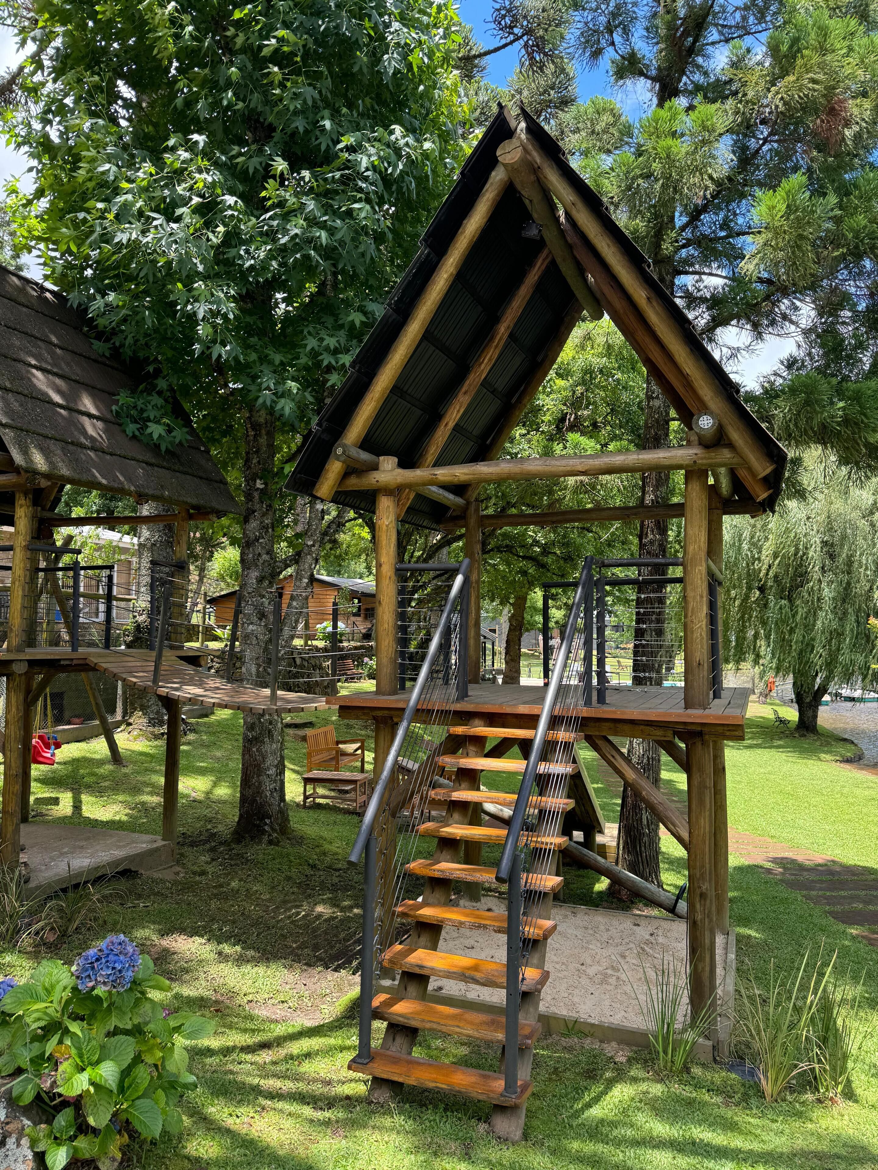 Children’s play area – outdoor