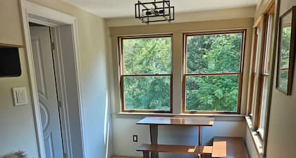 A Stylish 2+ Bedroom Rancher